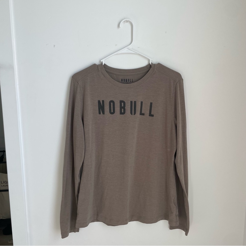Nobull long sleeve shirt medium